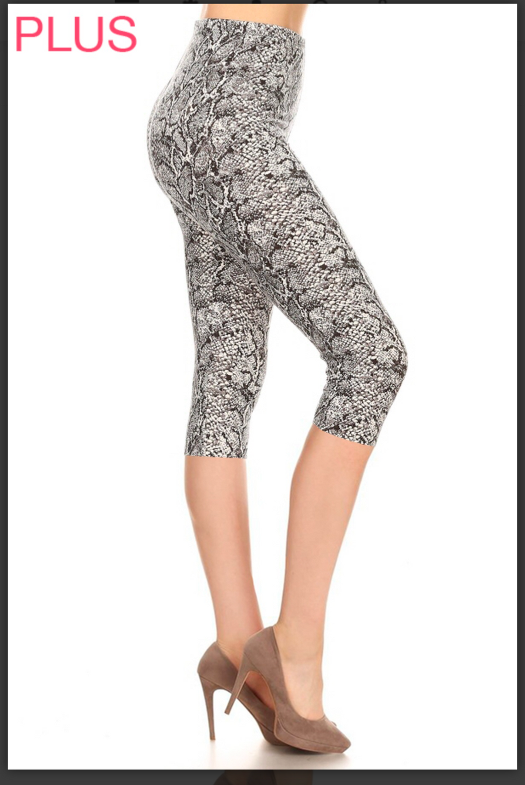 Plus Size SnakePrint Capri Leggings