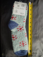 Super Plush Snowflake House Socks - Socks n Stuff