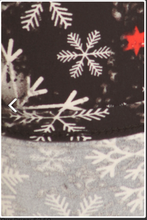 One Size White Snowflakes w/Small Red Detail Leggings