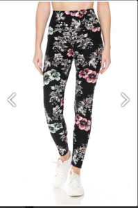 Plus Size Muted Color/Grayscale Floral Print Leggings