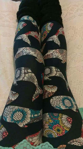 One Size Mosaic Print Whale Print Leggings on Black Background