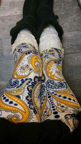 One Size Blue, Gold & White Paisley Print Leggings