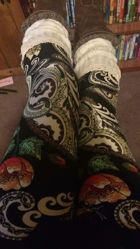 One Size Earth Toned Floral Paisley Print Leggings