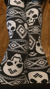 One Size Black & White Aztec Skull Print Leggings